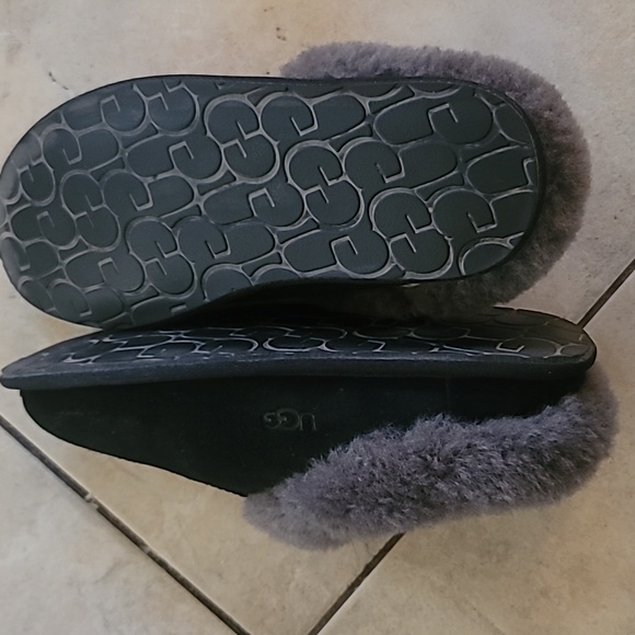 Uggs Moraene fur Slippers SZ 8 - Picture 2 of 10